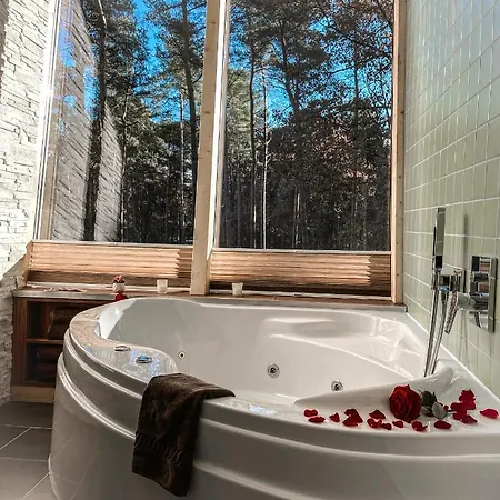 Hotel Tree - Baumhaushotel 4*